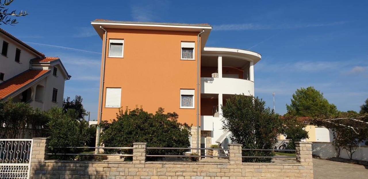 Jannine Apartament Biograd Na Moru